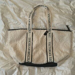 NWT Victoria’s Secret Sherpa Tote Bag
